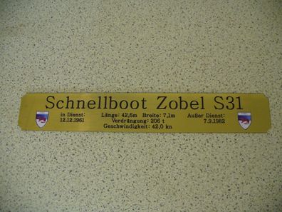 Namensschild für Modellständer mit Daten - Schnellboot Zobel S31