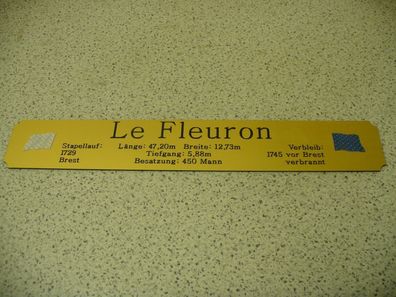 Namensschild für Modellständer mit Daten - Le Fleuron