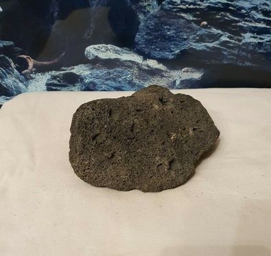 Lavastein schwarz 16x8x8cm Lava - 390g Stein für Welse, Fische, Aquarium
