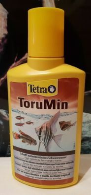 Tetra Toru Min 250ml - stellt naturidentisches Tropenwasser für 1000L Aquarium