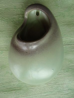 alte Wandvase Keramikporzellan 50/60er Jahre grün Eiform Germany nr 69