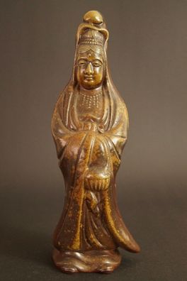 Japanische Kannon Buddha Figur aus Bizen Keramik Statue Figurine