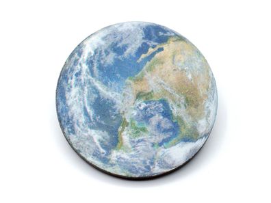 Erde Brosche Miniblings Anstecknadel Pin Weltkugel Erdkugel Weltall Astronaut