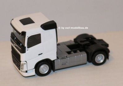 Herpa 308694 - Volvo FH Zugmaschine, weiß. 1:87