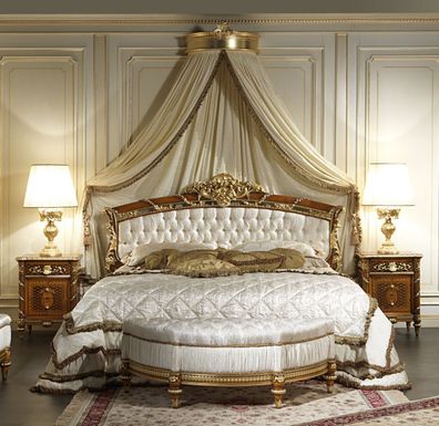 Casa Padrino Luxus Barock Schlafzimmer Set Weiß / Braun / Gold - 1 Doppelbett mit Kop