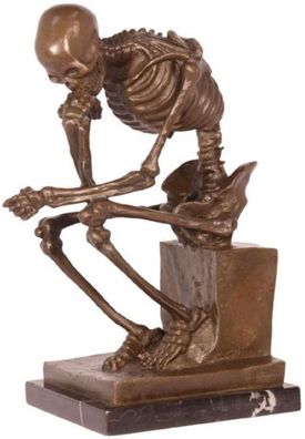 Casa Padrino Deko Bronzefigur Das denkende Skelett Bronze / Schwarz 16,8 x 13,1 x H.