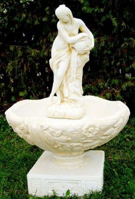 Casa Padrino Jugendstil Gartenbrunnen Frau mit Krug gießt Wasser Weiß / Beige Ø 92 x