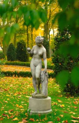 Casa Padrino Jugendstil Skulptur Venus mit Apfel Antik Stil Grau 38 x H 118 cm Antiks