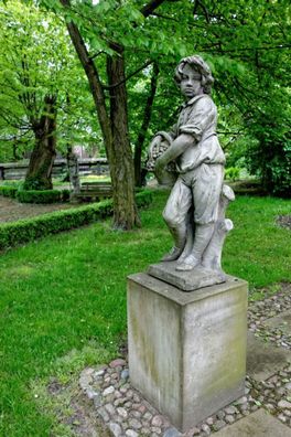 Casa Padrino Jugendstil Skulptur Junge mit Korb Antik Stil Grau 48 x H 120 cm Antikst