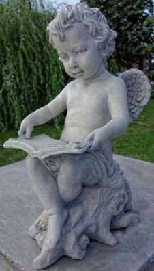 Casa Padrino Jugendstil Skulptur Engel mit Buch 18 x H. 40 cm - Gartendeko Figur - Sp