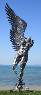 Casa Padrino Designer Gartendeko Skulptur Engel Silber 122 x 105 x H. 305 cm - Riesig