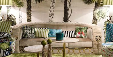 Casa Padrino Luxus Sofa mit Metall Ornamenten Beige / Gold 260 x 103 x H. 80 cm - Lux