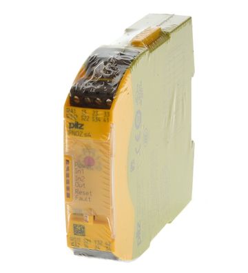 Pilz PNOZ s4 Not-Aus Relais 48-240VAC/DC 3 n/o 1 n/c 750134