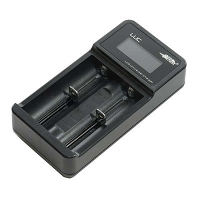 Efest LUC Zweischacht USB-Ladegerät für 18650, 26650, CR123, 14500 Li-Ion Akkus 3,6V-