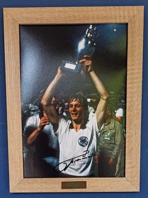 Karlheinz Förster UEFA Europameister 1980 Original Signiert