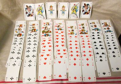 schönes altes Spiel * Kartenspiel * Bridge / Romme mit Holzbox aus DDR-Zeit