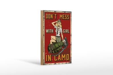 Holzschild Pinup 12x18 cm Don`t mess with Girl in camo Deko Schild wooden sign