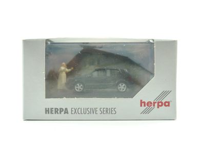 E439 Herpa H0 281706 Modellauto PKW Der Papst-Golf 253 / 750 limitiert 1:87