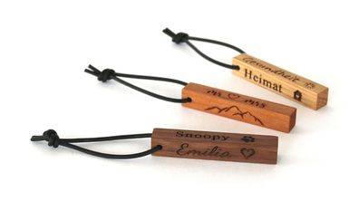 Schlüsselanhänger aus Holz mit individueller Gravur personalisiert