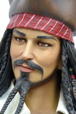 Pirat Captain Jack Sparrow mit Faß lebensgroß 190cm für draußen aus GFK