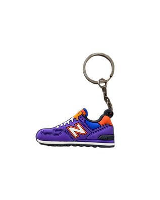 New Balance 2D Schlüsselanhänger Silikon Sneaker lila