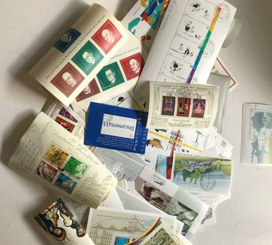 190 Briefmarken - Blöcke Deutschland - Postfrisch und gestempelt - siehe Bilder