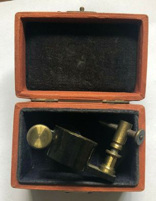 Zubehör um 1900 für optisches Gerät / Mikroskop im original Kasten vermutl. Zeiss