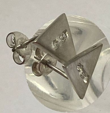 Elegante Ohrstecker 925er Silber mit jeweils 2 kleinen, transparenten Steinen