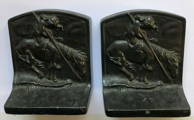 2 Buchstützen Jugendstil um 1910 - Metall - Battle of Wounded Knee - 12 cm