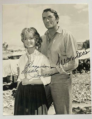 Gregory Peck / Caroll Baker - Film - original Autogramm - Größe 21 x 16 cm