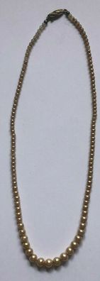 Kleine Perlenkette mit Patina - 835er Silber-Schließe - Länge geöffnet 40 cm