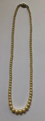 Perlenkette mit hübscher Schließe 835er Silber - Länge geöffnet ca 44 cm