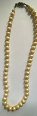 Perlenkette ca 50er Jahre mit 835er Schliesse aus Silber - ca 44 cm geöffnet