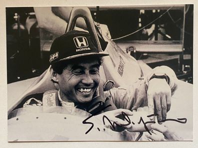 Satoru Nakajima - Formel 1 - original Autogramm - Größe 14 x 9 cm