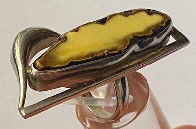Jugendstil Ring mit milchig-gelben Bernstein ( 3,5 cm ) - 925er Silber - 56