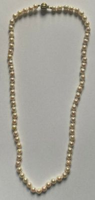 Süßwasser- Perlenketten mit hübscher 333er Goldschließe - Länge ca 50 cm