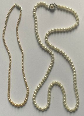 2 antike Süßwasser- Perlenketten , beide mit Silberschließe 800er und 925er