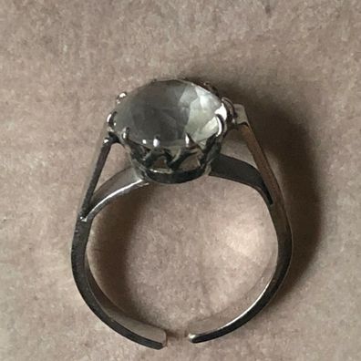 Eleganter Ring 835er Silber - weißer Stein - Ringgröße 49