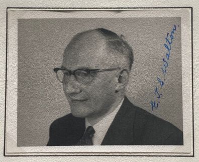 Ernest Thomas Sinton Walton - Nobelpreis Physik 1951 - orig Autogramm - 9 x 7