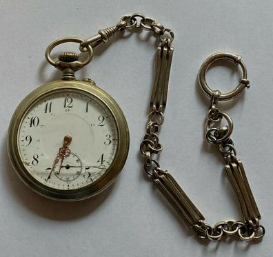 Larga Taschenuhr mit eleganter, passender Uhrenkette - Das Werk läuft