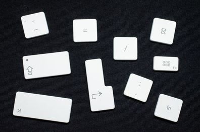 10x Set Tasten Miniblings Magnet Kühlschrankmagnet Tastatur Computer weiß