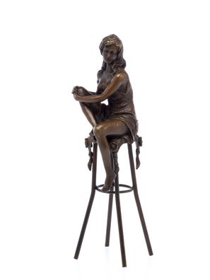 Bronzefigur Frau auf Barhocker Akt erotische Kunst Bronze Skulptur sculpture