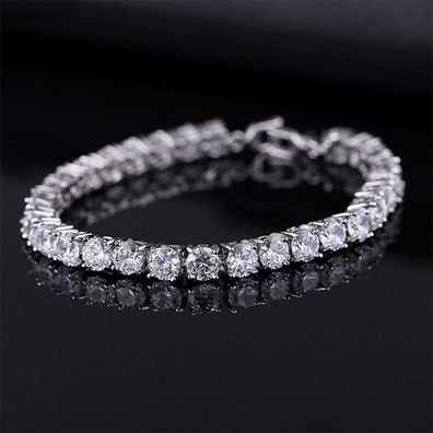 Luxuriöse Tennisarmbänder mit Zirkonia
