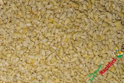 4,39€/ kg) Erdnüsse gehackt geviertelt Erdnussbruch 5 kg Wintervogel Wildvogel