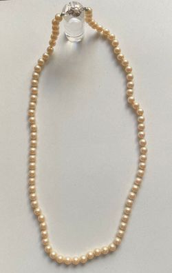 Antike Perlenkette - Cremefarbend mit hübscher Art Deco Schließe 835er Silber