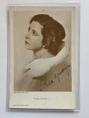 Thea Grodyn - Theater / Film - original Autogramm - Größe 14 x 9 cm