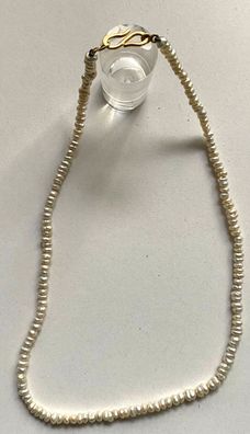 Perlmutt- Perlenkette mit 18 Karat Goldschließe - Länge 42 cm