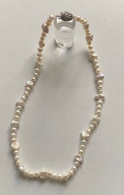 Antike Perlenkette - Südseeperlen und Perlmutt Art Deco Schließe 835er Silber