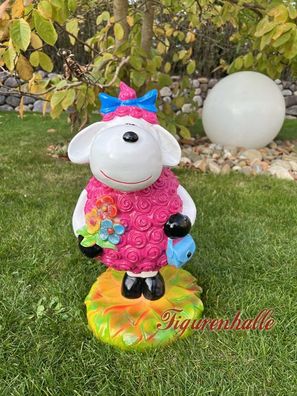 Schaf pink Pinkeschaf Gartenfigur Lamm Schäfchen stehend neu Gartendeko Figur