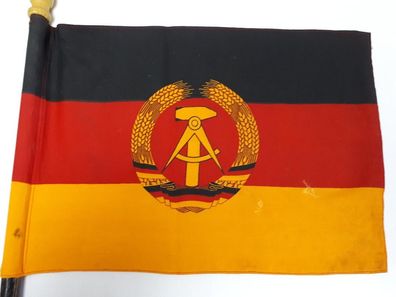 DDR Flagge Fahne am Stock ca. 37 cm x 51 cm